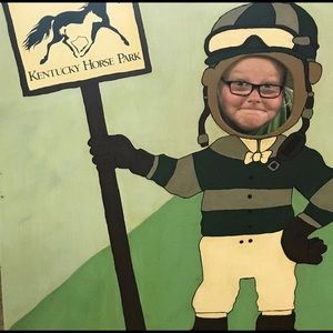 Meet your Posher, Chloe